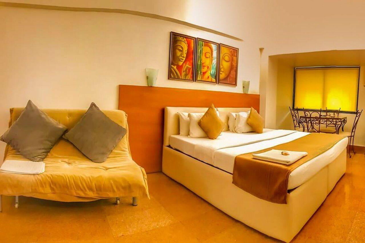 Hotel Samraj มุมไบ ภายนอก รูปภาพ