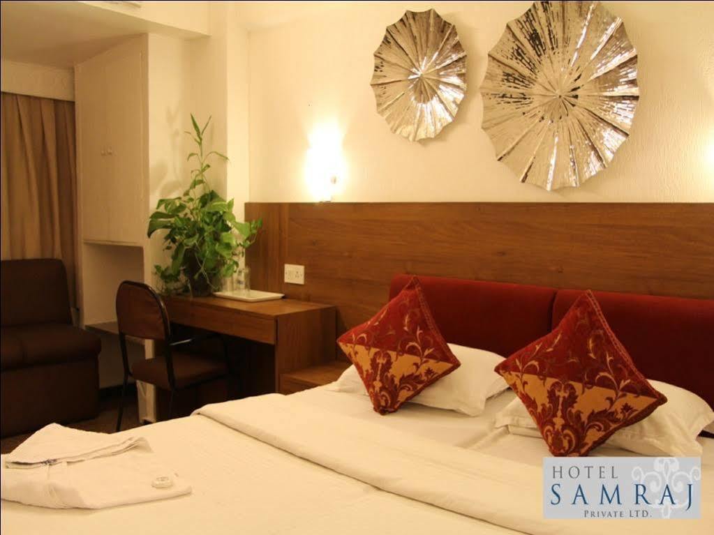 Hotel Samraj มุมไบ ภายนอก รูปภาพ
